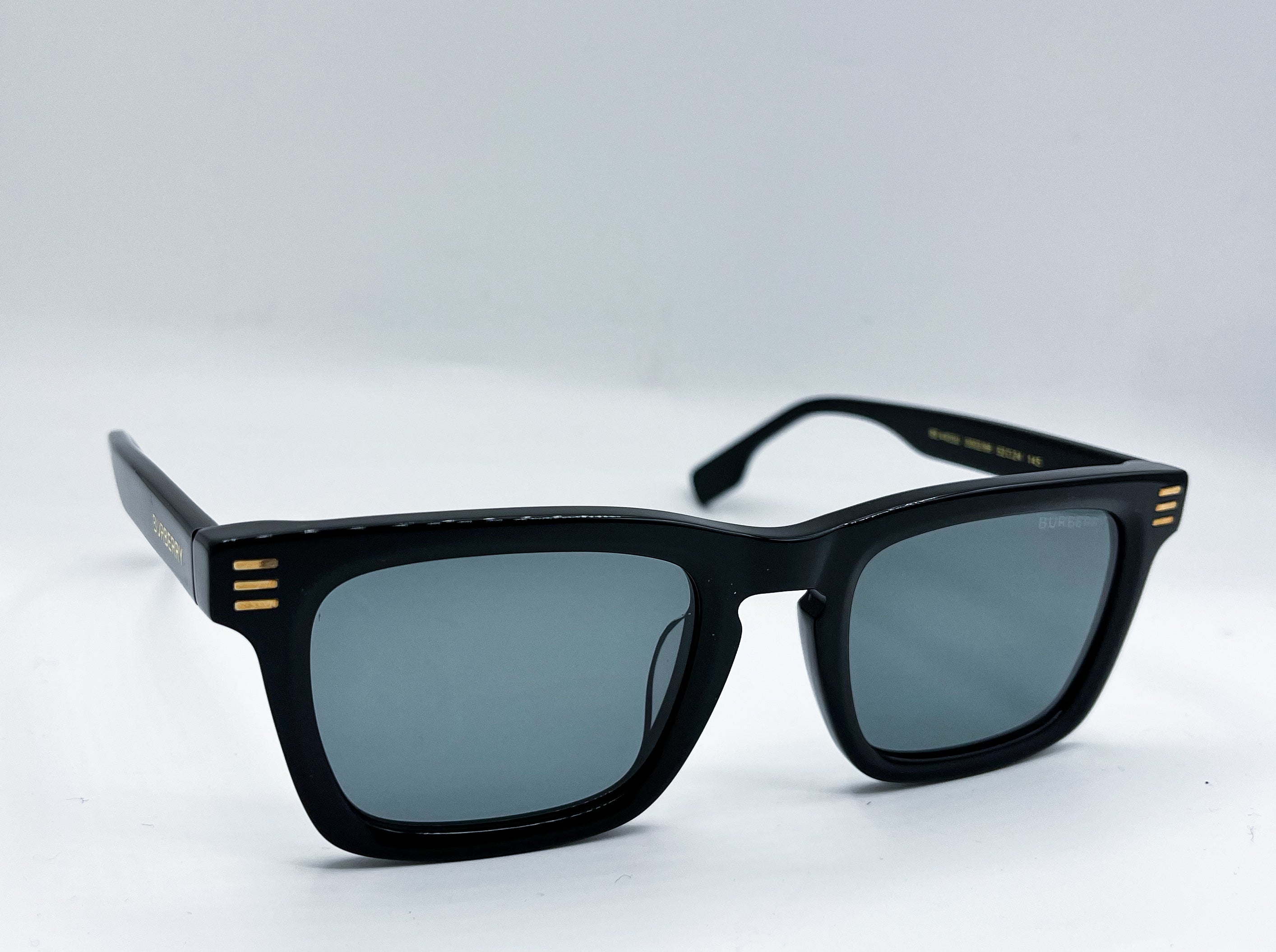 Burberry | BE-4403