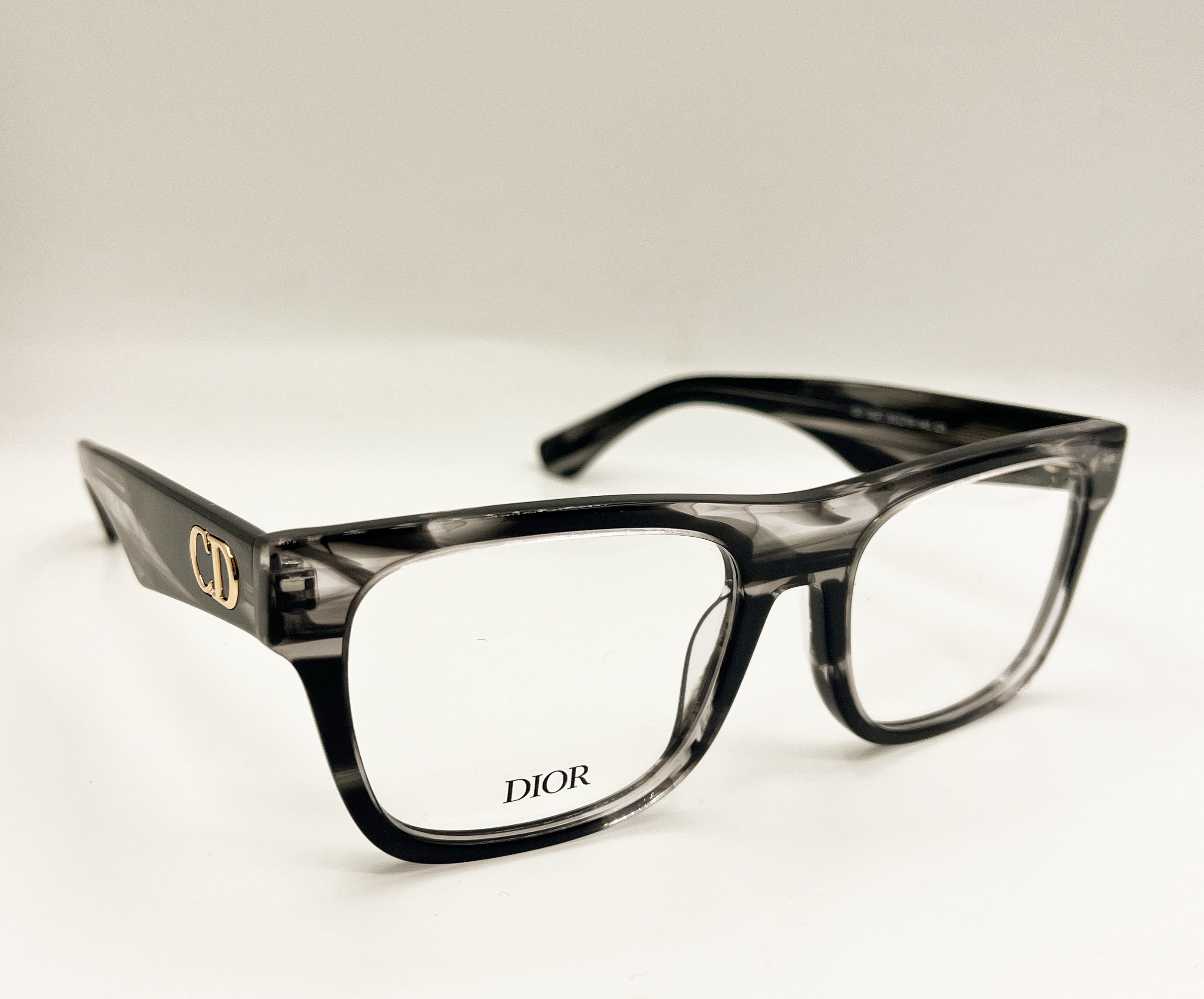 Dior | CD-3327