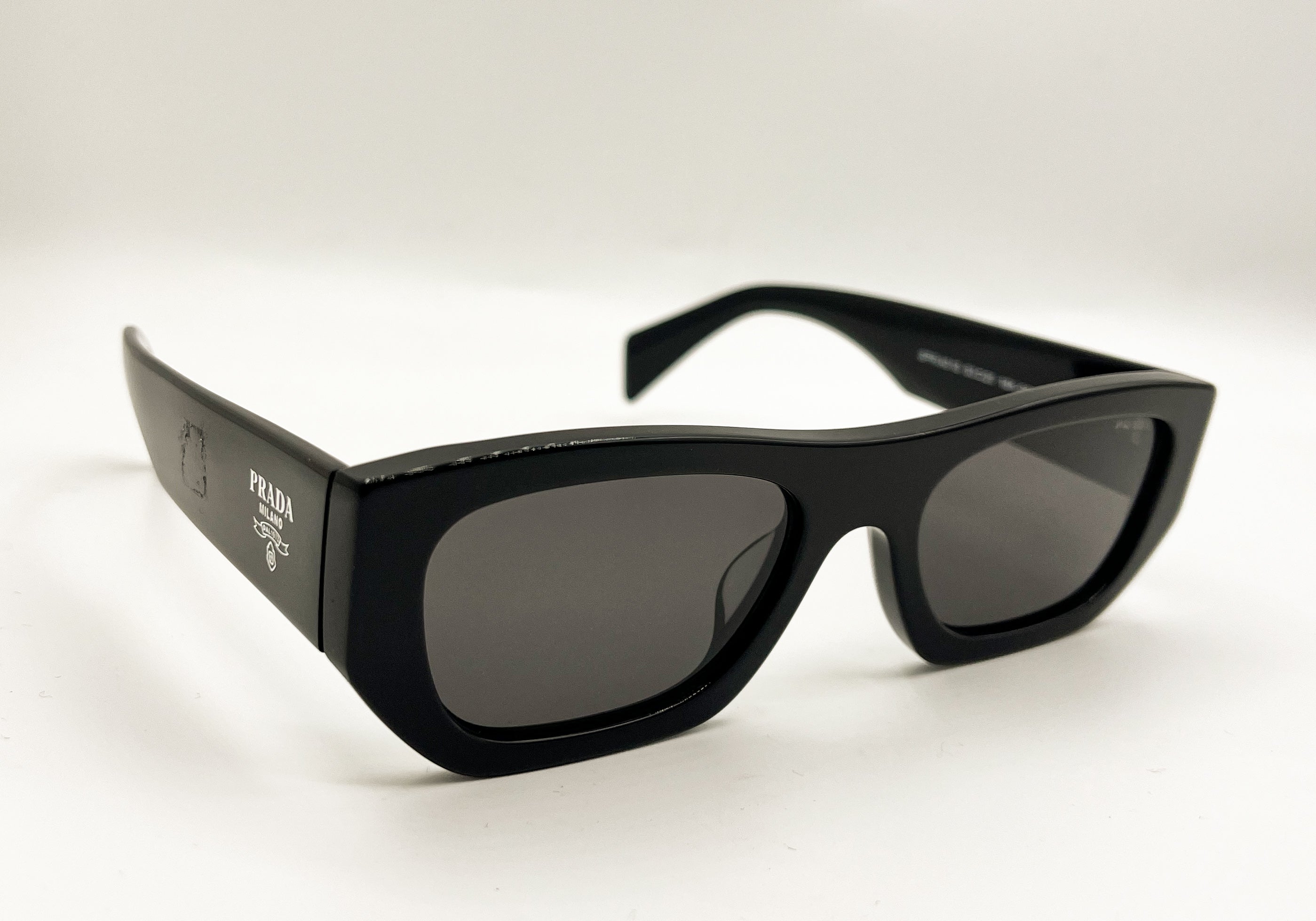 Prada | SPR-A01S