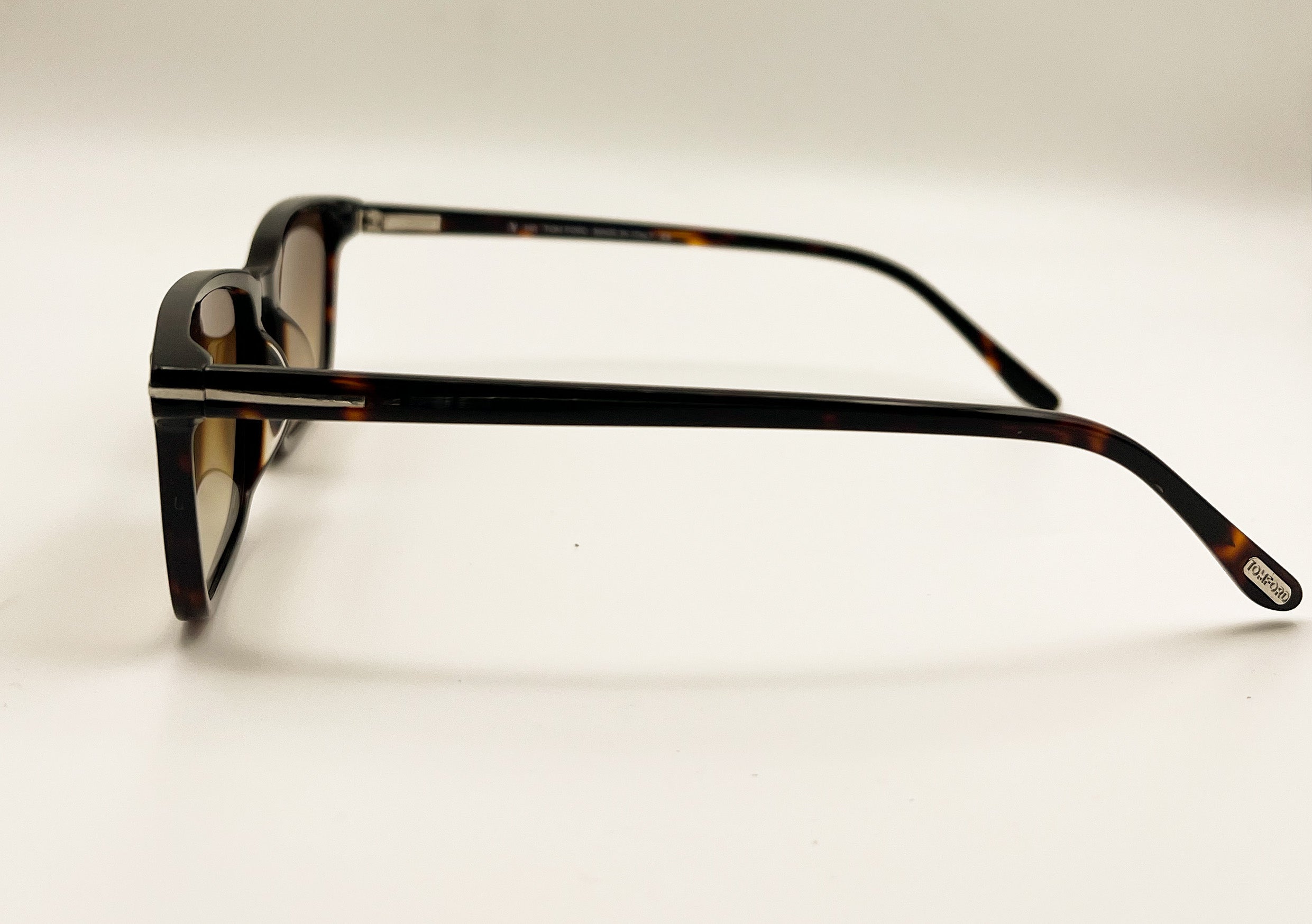 http://oculistpk.com/tom-ford/ft5735-b/