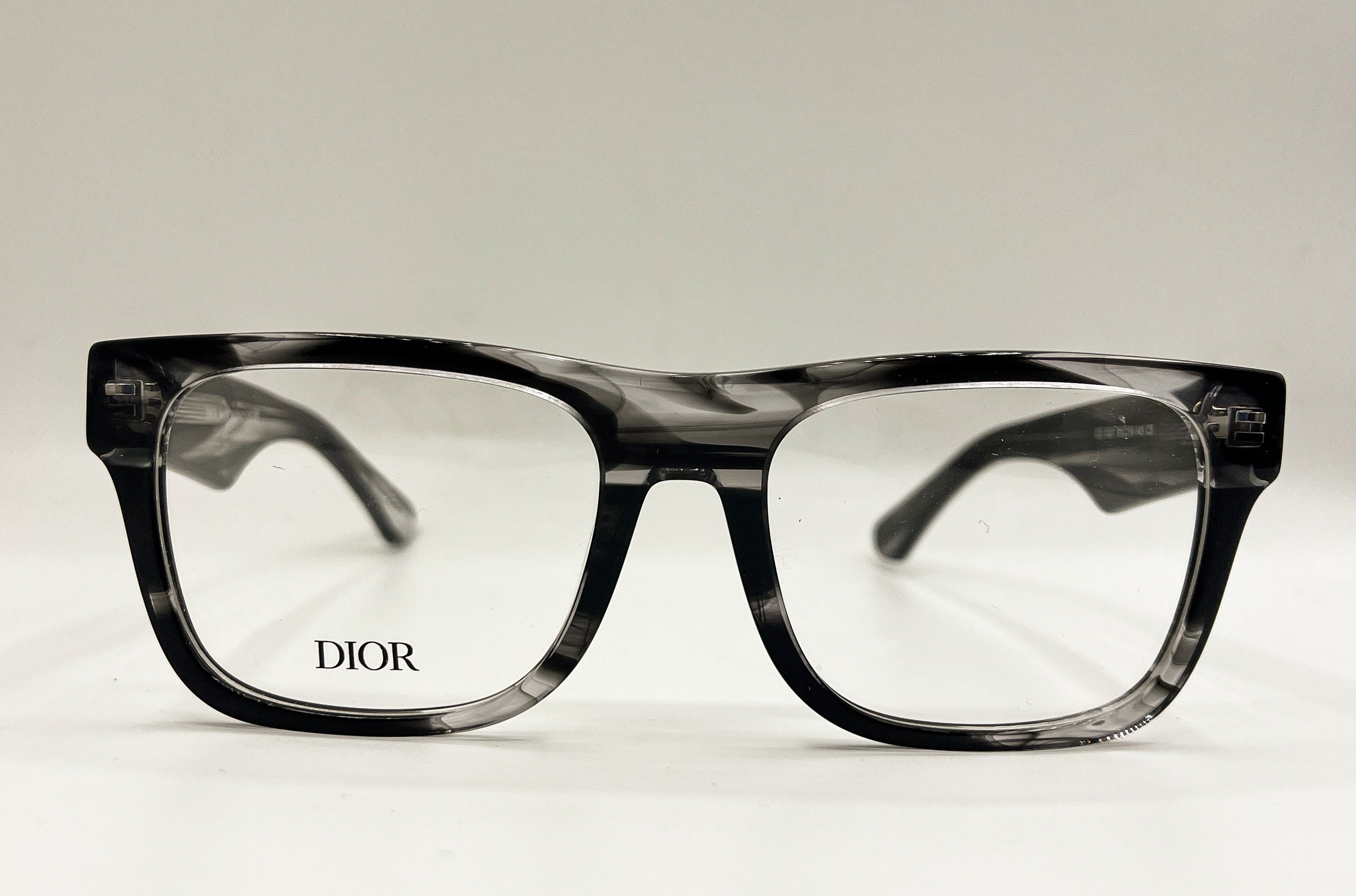 Dior | CD-3327