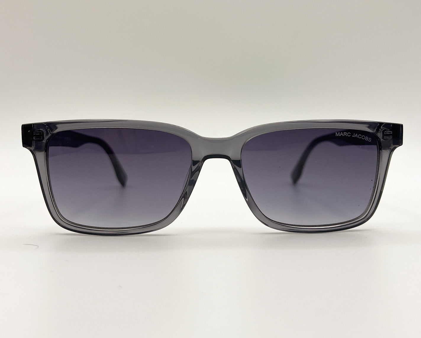 Marc Jacobs | MARC-686