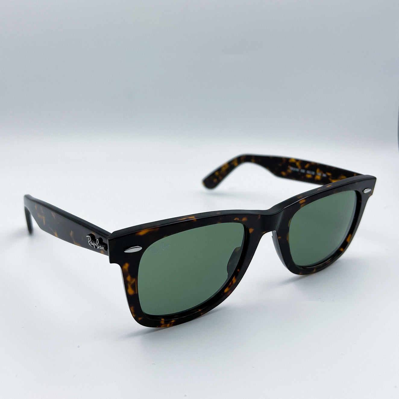 2140 | Rayban Wayfarer