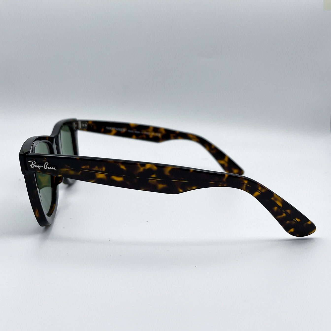 2140 | Rayban Wayfarer