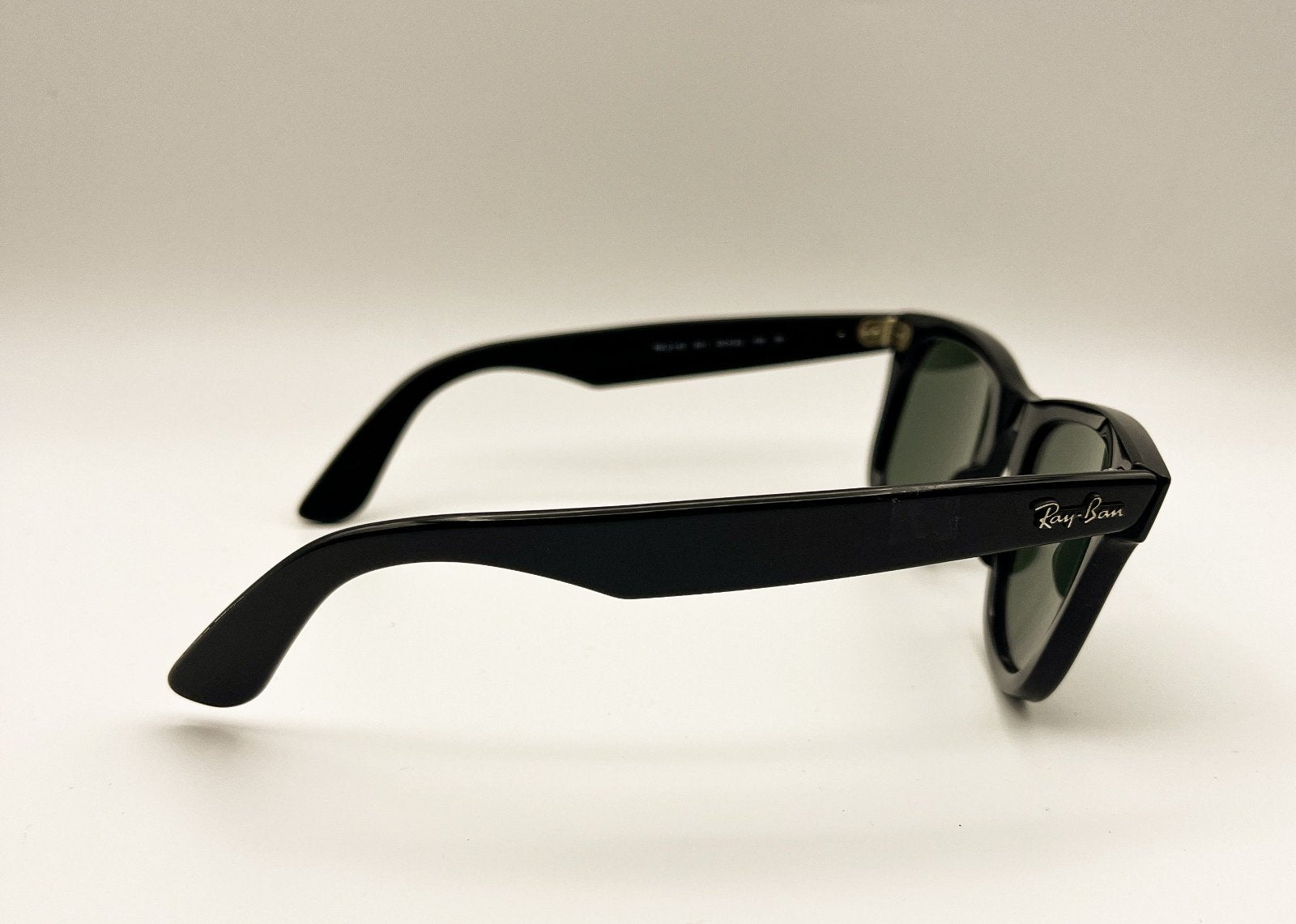 Rayban | 2132 (Wayfarer) 3