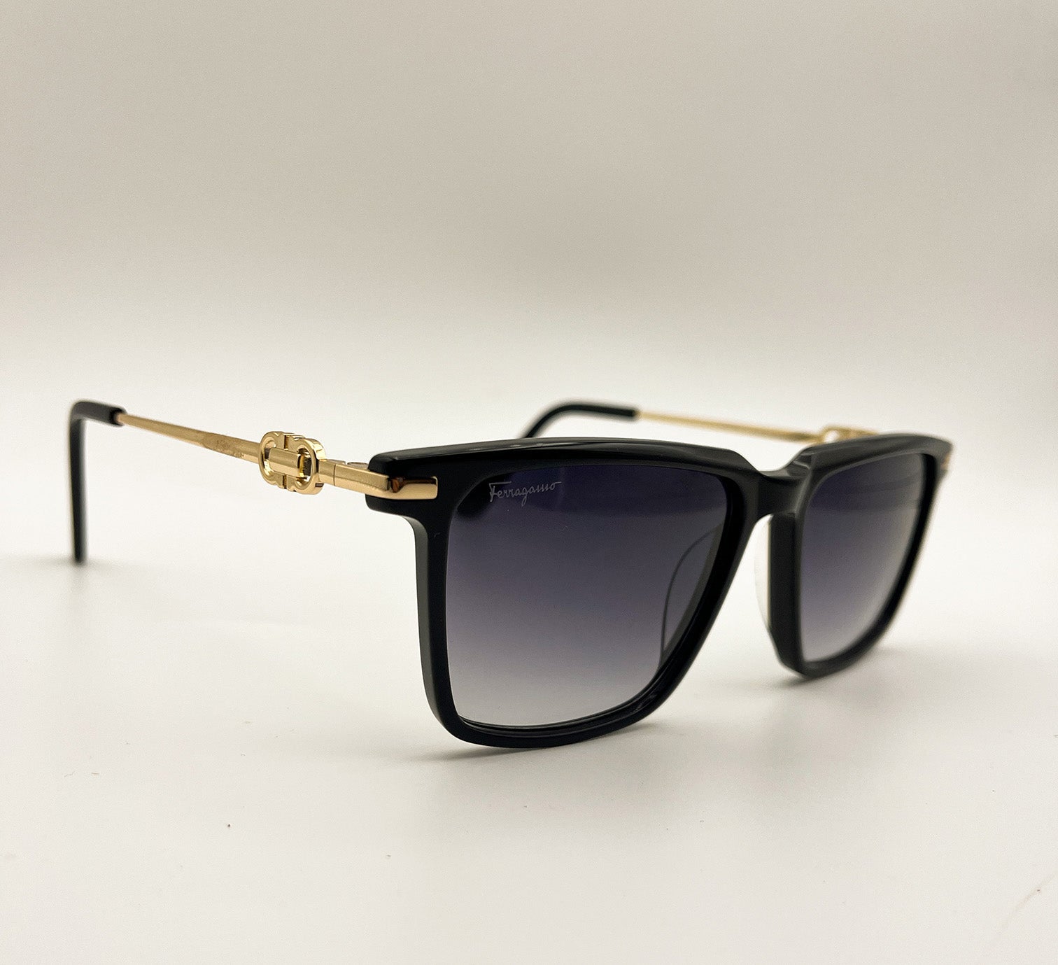 Ferragamo | SF-2938